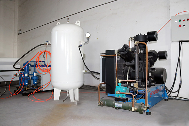 辽宁鑫凯厨房设备主要生产设备4